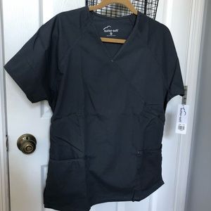 ButterSoft Scrubs 2 Pocket Mock Wrap Top Medium